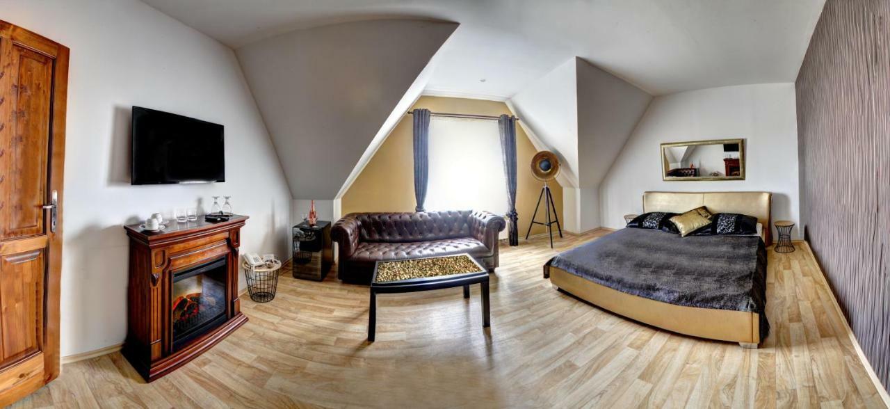 Penzion Tillerova Vila Lázně Bohdaneč 외부 사진